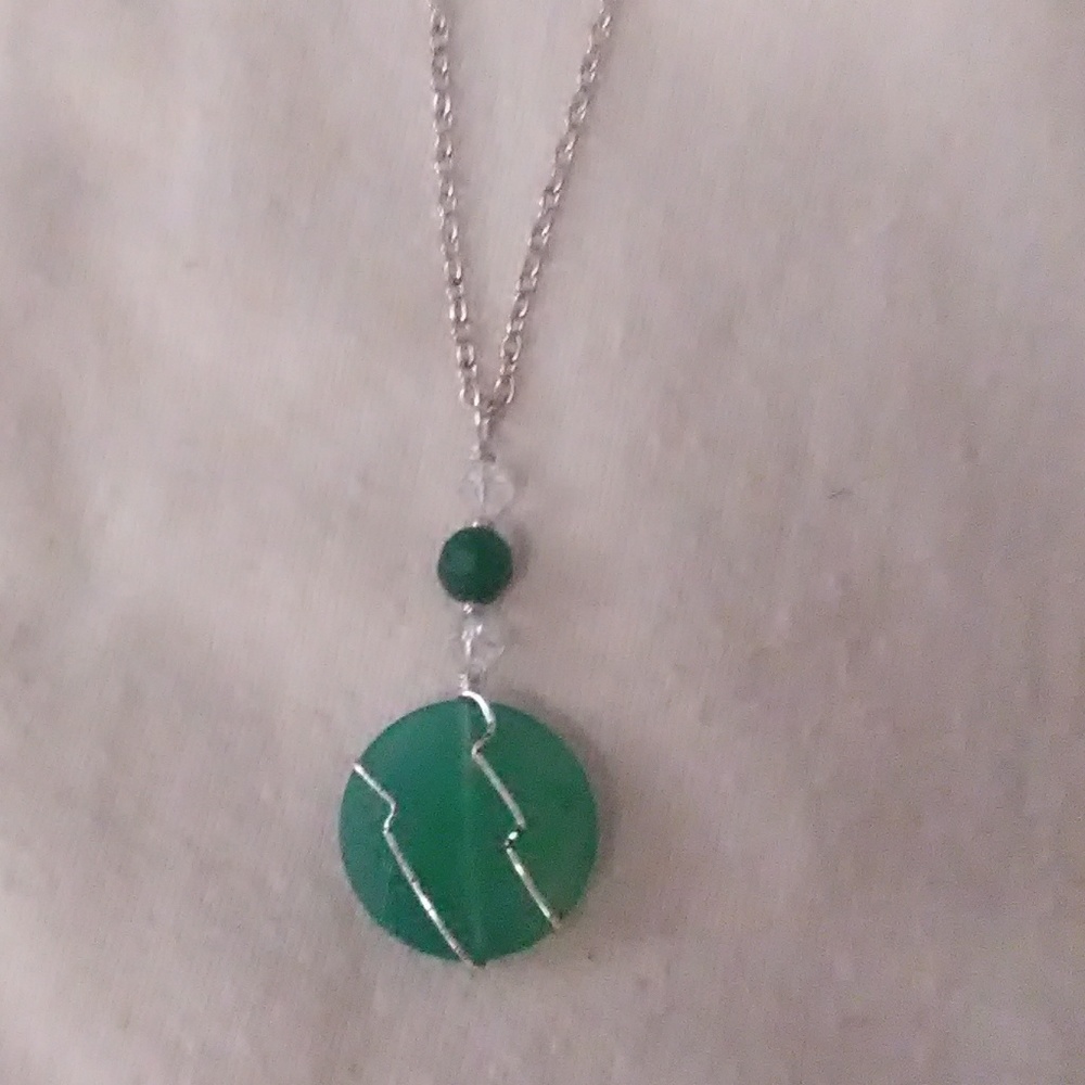 TM Art, Silverplated rnd Grn faceted Quartz +